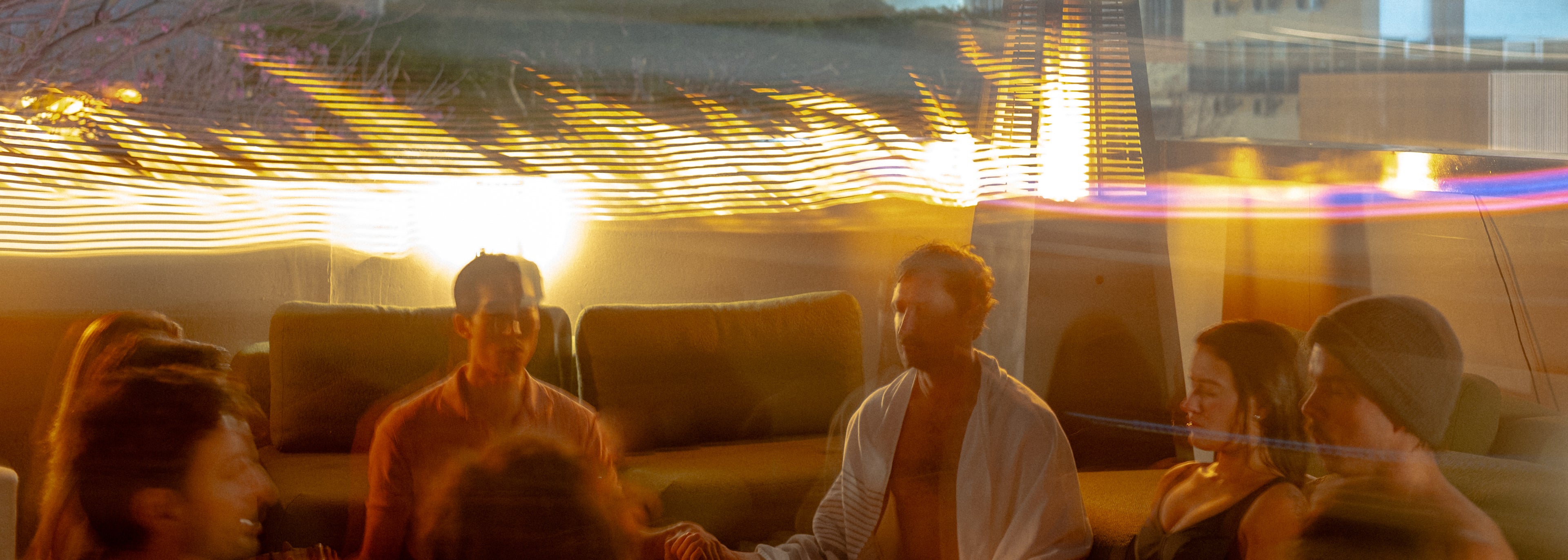 Kontrast experiência de sauna, gelo e respiração