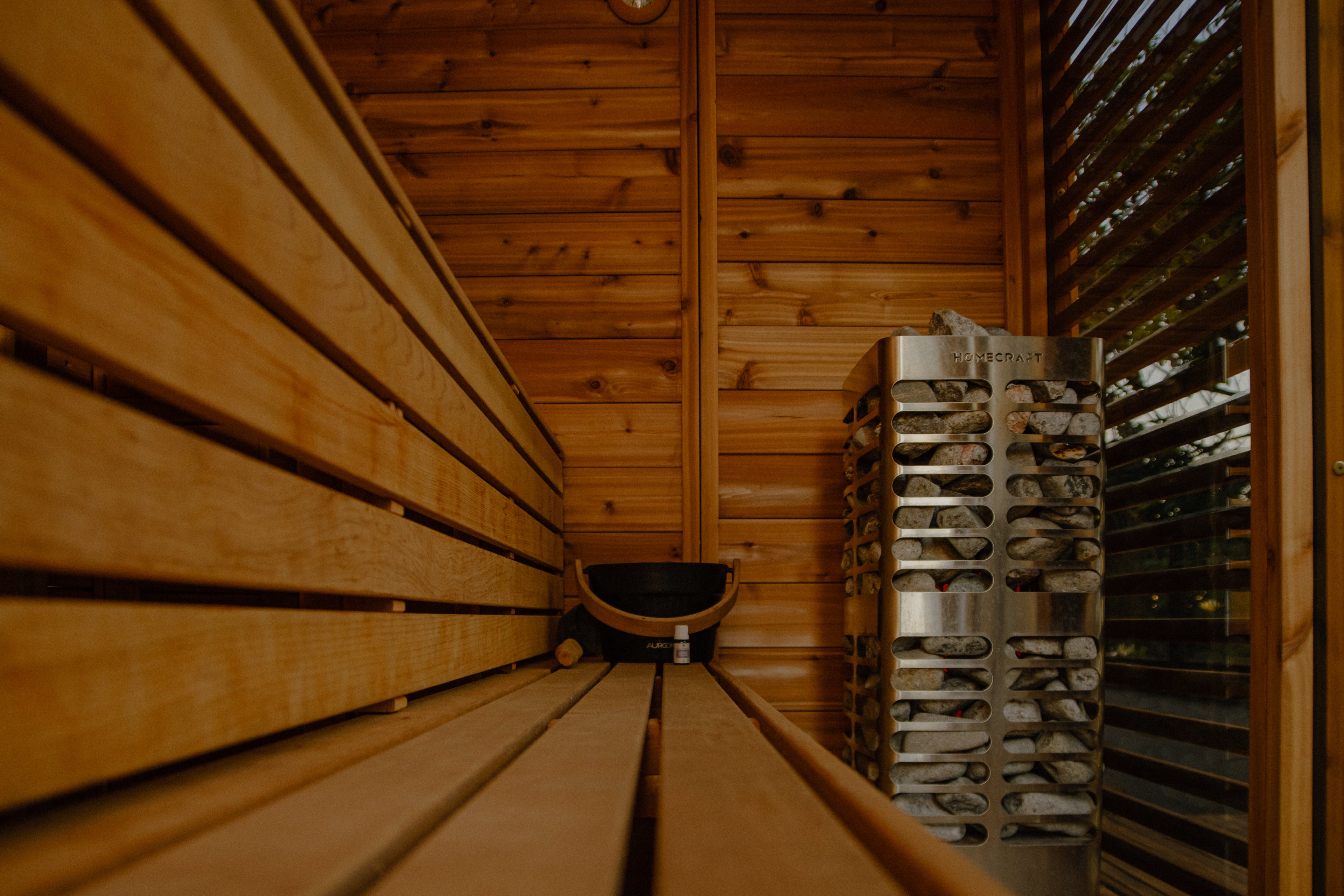 Kontrast experiência de sauna, gelo e respiração